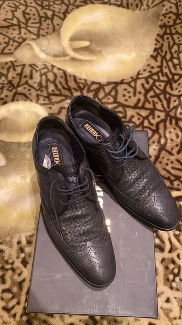 Məhsul: Kişi ayaqqabıları (bir neçə model) 1) Zilli brendi – klassik