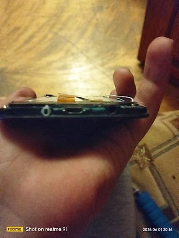 a 3 2016: Salam model samsung a 750dir zapsas olaraq satılır ekran yanıb qabaq — 2
