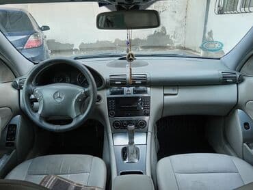 e 200: Mercedes-Benz 200: 1.8 l | 2006 il Sedan — 6