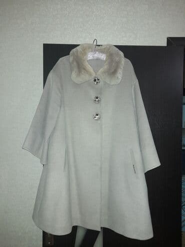 sumqayitda jaket: PALTO (böyük ölçü 48-50). -Qısa palto.( dizə qədər) -Az istifadə — 3