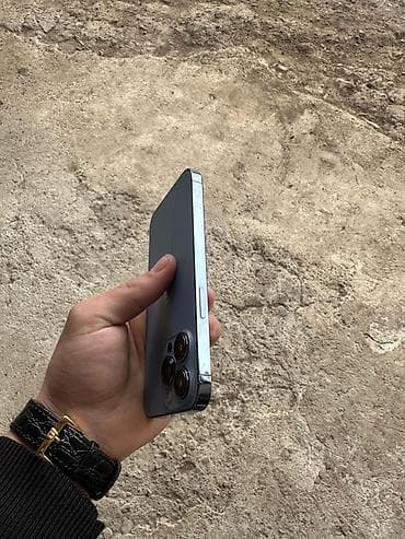 en ucuz apple macbook: IPhone 13 Pro, Mavi, Qırıq — 5