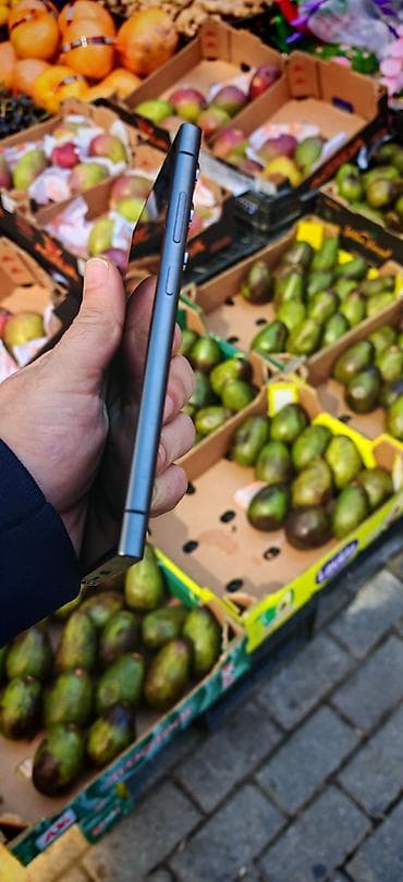 20 azn telefon: Samsung Galaxy S23 Ultra, 256 GB, rəng - Qara, Simsiz şarj — 3