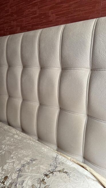 işlenmiş taxt: İşlənmiş, İkinəfərlik çarpayı, Bazasız, Matrassız, Siyirməsiz — 2