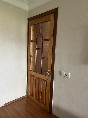 seyf demir qapi: Taxta otaq qapısı - 3 ədəd 3-ü birlikdə 100 azn. Qapılar — 2