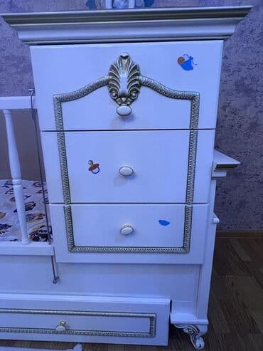 bir yaş tortları: Oğlan və qız üçün, Yeni, Beşik, Matras ilə — 4