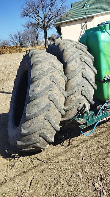 Kənd təsərrüfatı texnikası üçün 2 ədəd iri traktor şini1523 - Növ