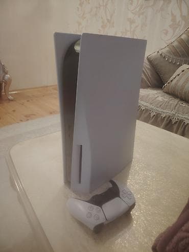 sony video: Ps 5 satılır ideal veziyettedi,1 djostik iləps plus var 1 illiy 600 — 4