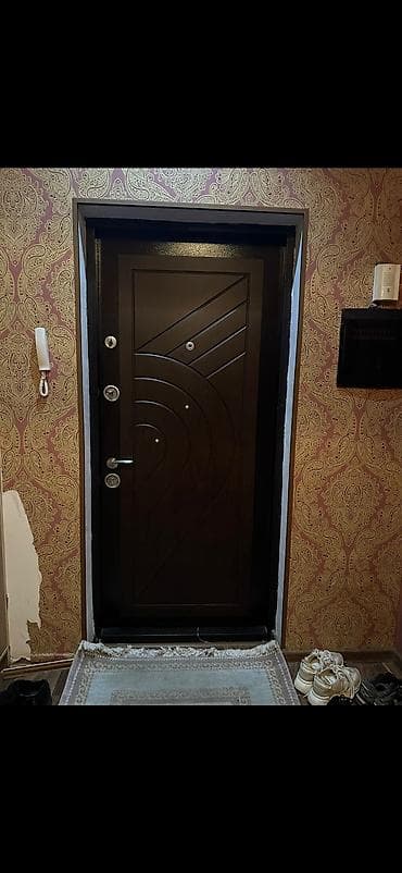 Seyf qapi 250azn.olcu standart. Unvan neftçilər Nigaz lalafo.az -da Seyf qapi 250azn.olcu standart. Unvan neftçilər Nigaz