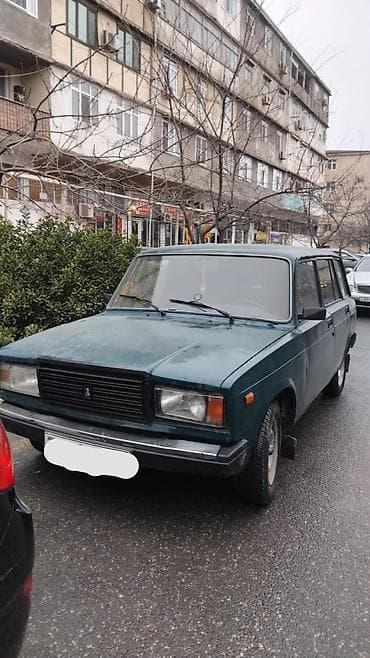 vaz qapi: VAZ 2104 universal - Kuzov: 5 qapılı universal, tünd-yaşıl rəng - — 1