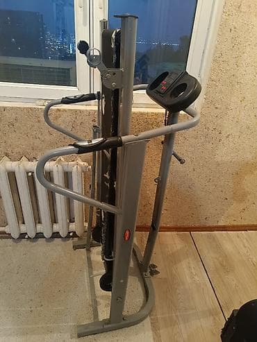 Mexanik qaçış trenajorudur (motorlu deyil). Kompakt, qatlanan — 2