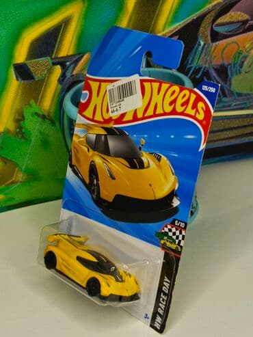 oyuncaq robot: Rare models hotwheels — 8