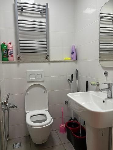 Mənzillər: “BƏY OTAĞ YOLDAŞI”AXTARILIR. Ev Tam təmirlidir.Melissa park yaşayış — 7