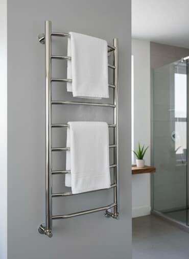 Paslanmayan poladdan divara quraşdırılan dəsmal quruducu/radiator. -