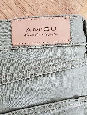 paltar qadin: AMISU qadın şortu - Rəng: zeytun-yaşıl/xaKi - Model: 5 ciblə klassik — 2