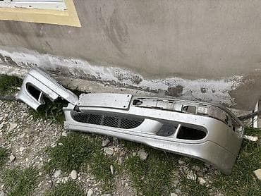 prius buferi: Ön, Mercedes-Benz W210, 2001 il — 2