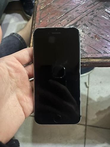 iphone 5 32 gb: IPhone 8, 64 GB, Qara, Barmaq izi — 4