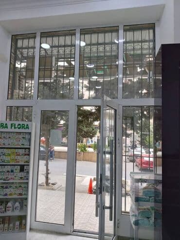 e suleymanov kucesi: Həzi Aslanov metrosunun yaxınlığında yol kənarı,sahəsi 85kv/m — 10