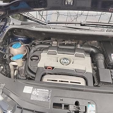 chevrolet malibu 2018: Volkswagen Touran – geniş və funksional ailə miniveni. Xüsusiyyətlər — 5