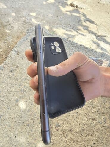 iphone 11 yigilma: IPhone 11, Qara — 2