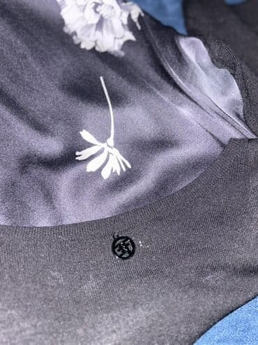 Cinslər: Qadın geyim dəsti 1) Qara don - İki hissəli görünüş: üst hissə — 6