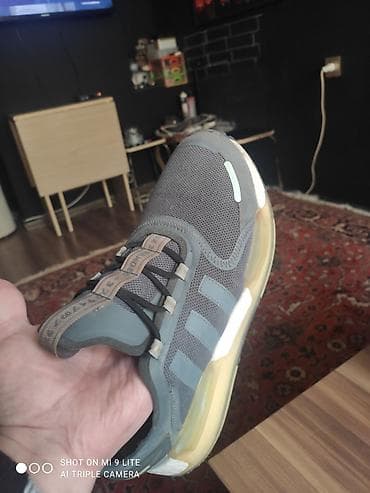 krassovkalar: Adidas kişi idman ayaqqabısı - Model: Adidas (çoxzolaqlı yan dizayn) — 3