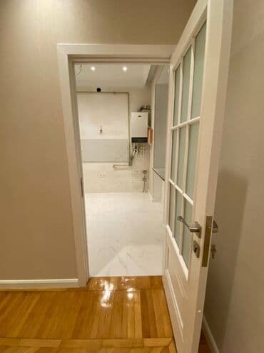 ağdaşda ucuz ev: Bakı, 3 otaqlı, Köhnə tikili, m. Nizami, 73 kv. m — 4