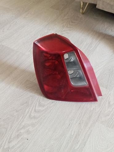 daewoo nubira: Daewoo — 1