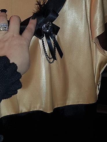 hamile donu: Paltar. 50 razmer. materiali stredc-atlas. chox gozel oturur. bir defe — 3