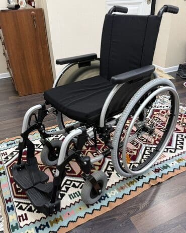 Tibbi avadanlıq: Ottobock əlil arabası - Brend/model: Ottobock (arxa söykənəcəkdə — 4