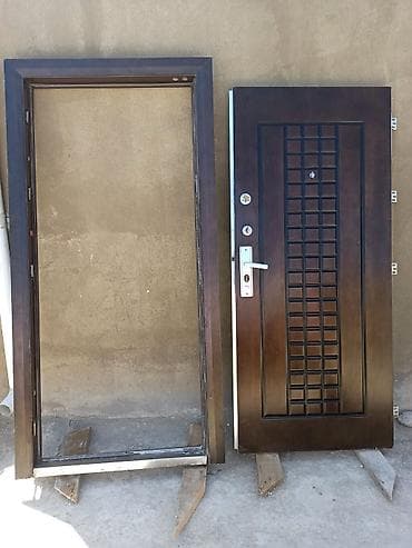 seyfe satlir: Seyf qapi 205/95sm
200azn
Ramana 8880 leli — 1