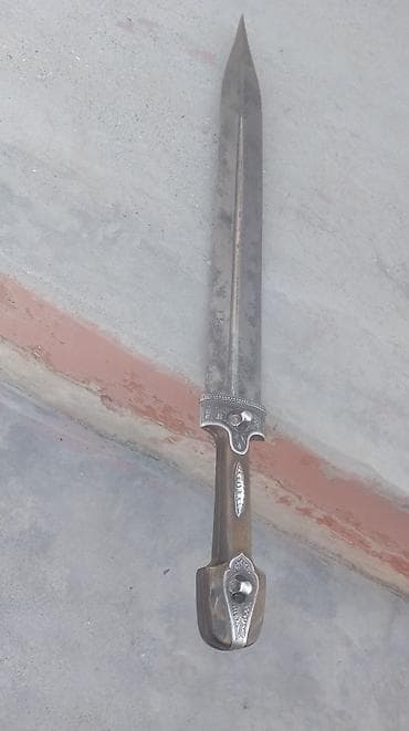 русский язык 2 класс мсо 2: Qədimi üslublu xəncər/qısa qılınc - Ümumi quruluş: Uzun, iki tərəfli — 2