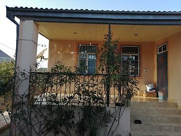 ucuz heyet evi: Həyətyanı sahəsi olan fərdi yaşayış evi - Tam qapalı həyət, dəmir — 2