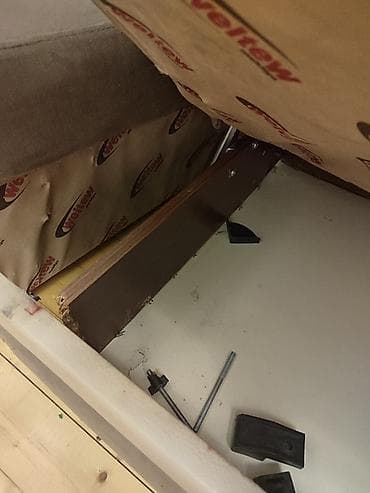 Künc divan, Divan, Bazalı — 4