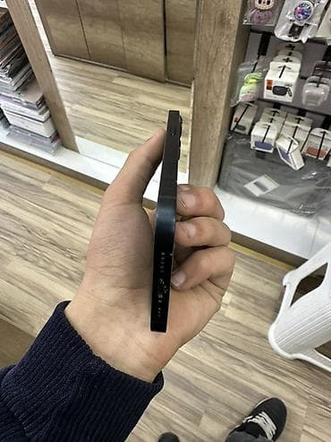 sade tel: IPhone 13, Qara, Face ID — 2