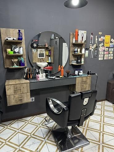 berber canaq: Peşəkar bərbər/kəsim iş stansiyası və salon avadanlıqları dəsti - — 1