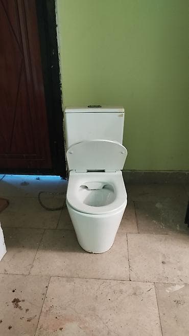 kafel metlax ucuz qiymete: Unitaz işlənmiş, yeni kimidi satılır.fikri ciddi olan əlaqə saxlasın — 2