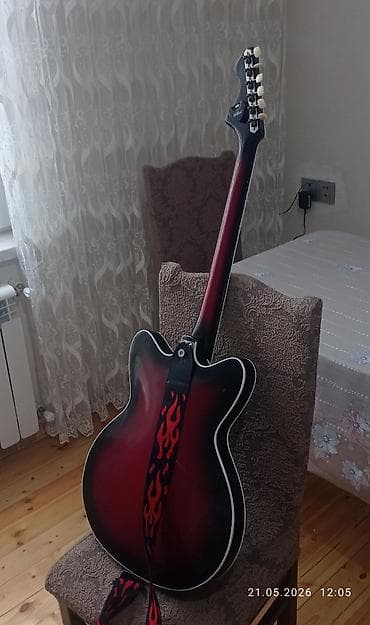 klassik gitara: Elektron gitara, 6 sim — 2