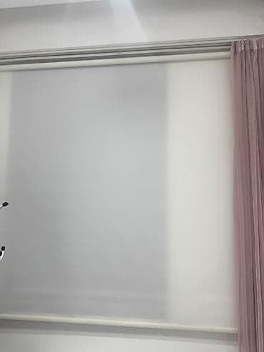 projektor perdesi: Ag jaluz rulon pərdə Eni 190 uzunluq 3 metr 2 ededir biri 1 metr — 2