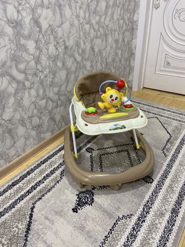 Klassik gəzinti arabası