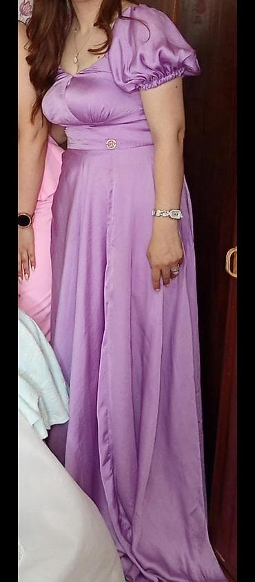 Lady Şarmdan alınıb. bir dəfə toya geyinilib. Köhne günəşli ve Həzi