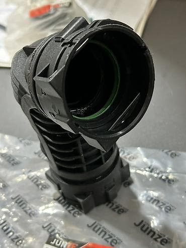 nerjavika turba: 14460-3VA0A (Hava şlanqı) Alternativlər: * 14460-1HA0A * 14460-AX600 — 3