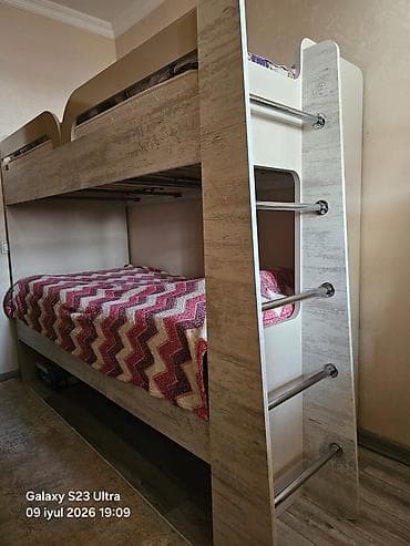 Oğlan və qız üçün, İşlənmiş, Çarpayı, Matras ilə, Siyirməsiz, MDF lalafo.az -da Oğlan və qız üçün, İşlənmiş, Çarpayı, Matras ilə, Siyirməsiz, MDF