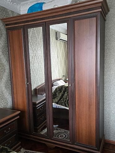 qosa taxt: Yataq dəsti Satılır 250₼ Dəstə daxildi taxt matrassız. Dolab, termo — 3