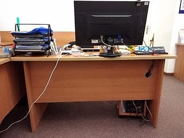 Ofis masaları: İşlənmiş, İşçi üçün, Dördbucaq masa — 2