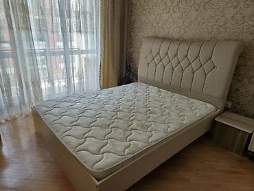 Ev və bağ: Yataq dəsti – çarpayı və döşək - Ölçü: təxmini iki nəfərlik (queen — 2
