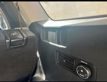 7 yerlik avtomobillər: Kia Sorento – 7 yerlik, geniş və rahat ailə SUV-u Xüsusiyyətlər: - — 4