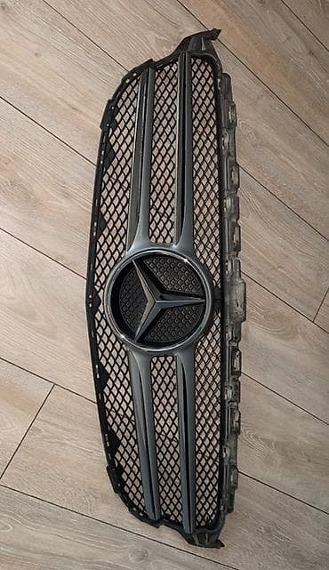 vaz 2107 abilsofka: Mercedes-Benz üçün ön radiator barmaqlığı. Şəkildə görünən detal — 1