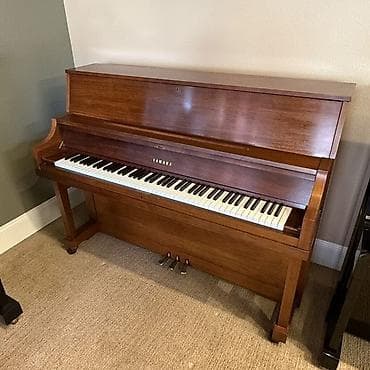 yamaha 550: Piano, Yamaha, Akustik — 1