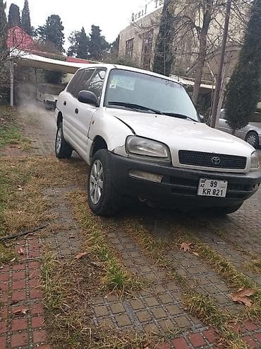 maşım: Toyota RAV4: 2 l | Ofrouder/SUV — 3