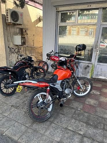 Motosiklet – şəhər və yüngül off-road üçün uyğun, tək silindrli benzin